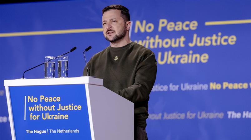 Politici occidentali fanno pressione affinché si voti in Ucraina nonostante la guerra