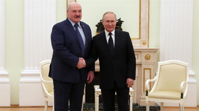 Der belarussische Präsident Lukaschenko gilt als Verbündeter des Präsidenten Russlands, Putin.