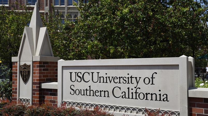 L'insegna della USC nel suo campus a Los Angeles