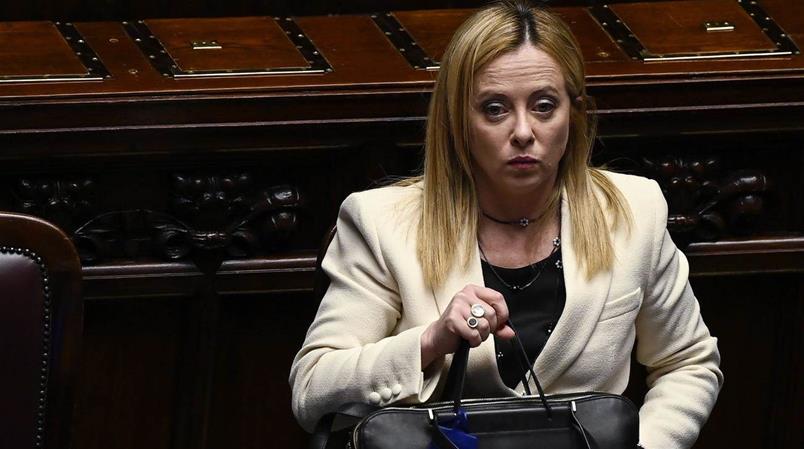 Giorgia Meloni a déclaré qu'elle se présenterait en tête de liste de son parti aux européennes.