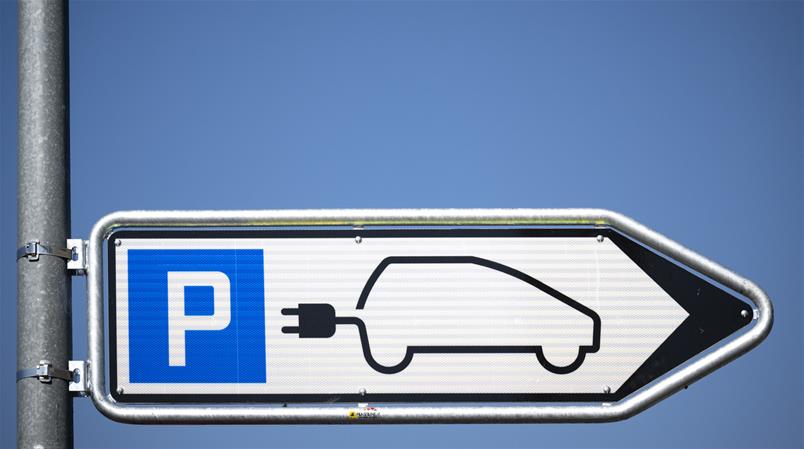 Es gebe einen Engpass bei den Ladestationen für E-Autos, so die Autoindustrie der EU.