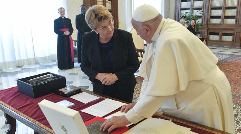 Der Papst hat Viola Amherd zu einer Audienz empfangen.