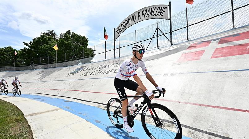 Tadej Pogacar a déjà marqué les esprits sur ce Tour d'Italie.