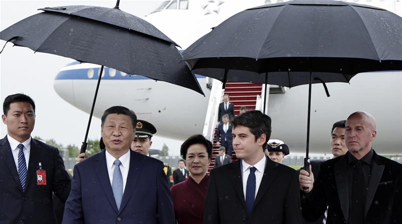 Le président chinois Xi Jinping est arrivé dimanche à Paris.