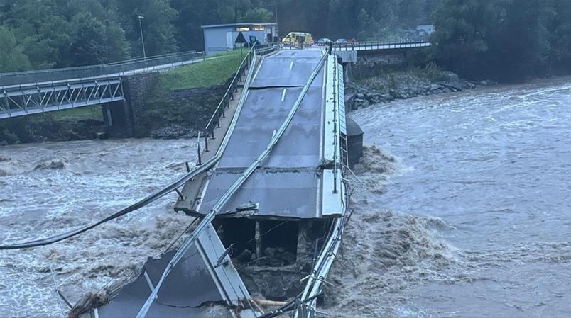 A Cevio, le pont de Visletto s'est effondré. 