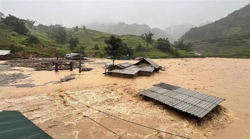 Der Sturm flaut ab, die Gefahr in Vietnam ist aber noch nicht gebannt.
