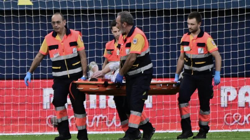 Marc-Andre ter Stegen a dû quitter la pelouse sur une civière.