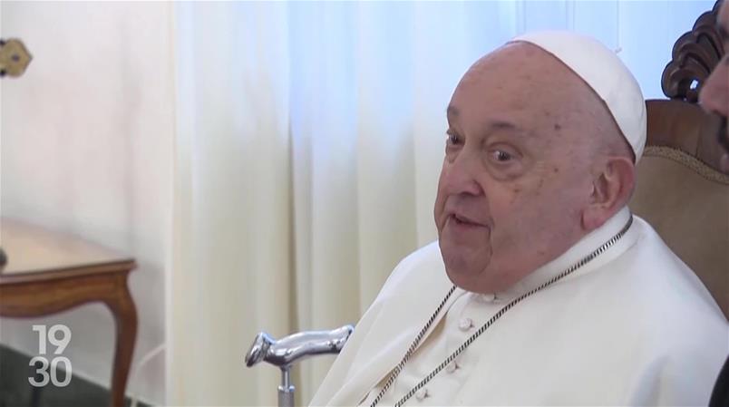 Déclaré hors de danger, le pape François pourrait sortir de l'hôpital dans un futur proche.