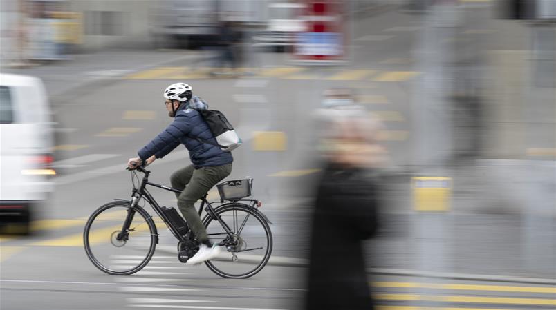 En 2024, plus de 341'000 vélos et vélos électriques ont été livrés au commerce de cycles en Suisse.