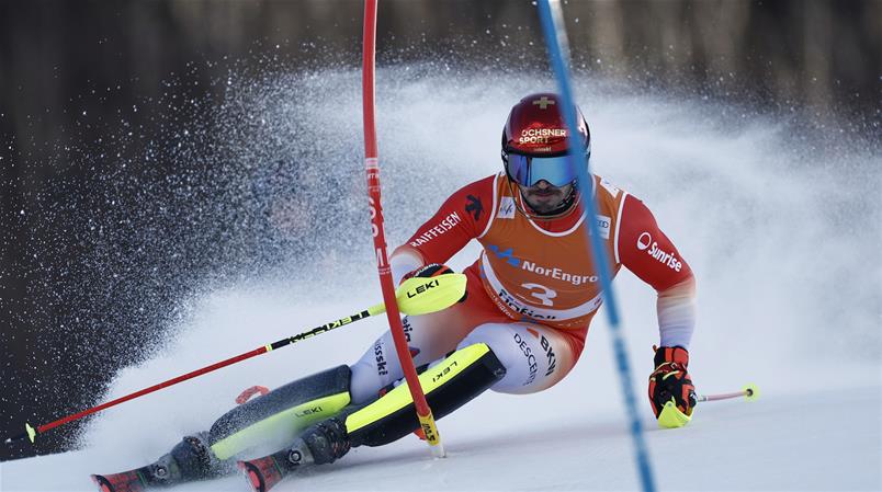 Loic Meillard fête une 2e victoire à Hafjell.