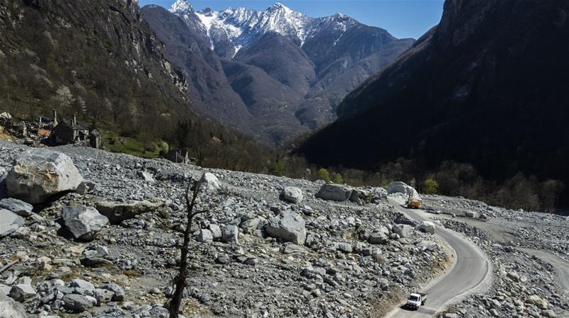 Nach den schweren Unwettern ist die Strasse ins Bavonatal im Tessin wieder offen. 