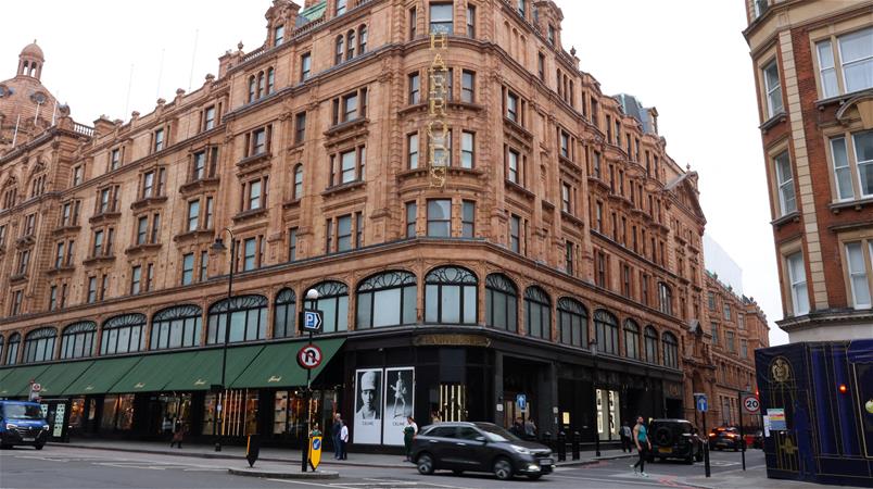 Das Luxuswarenhaus Harrods in London wurde Opfer eines Cyberangriffs.