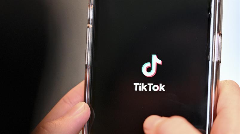 Die Werbung auf Tiktok ist der EU-Kommission ein Dorn im Auge.