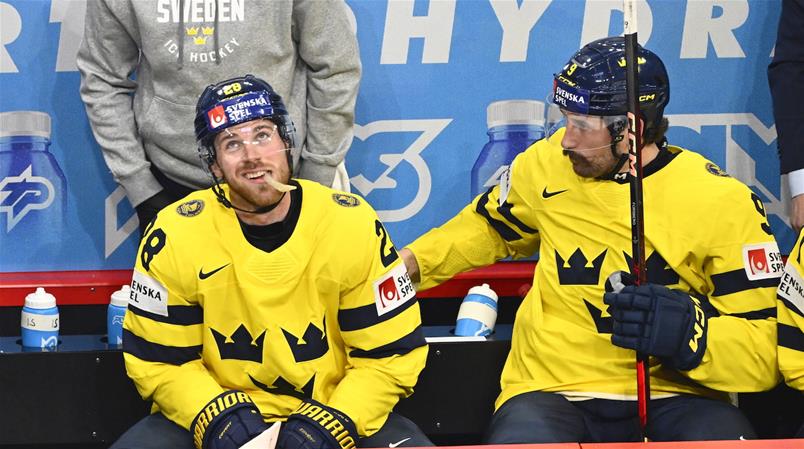 Elias Lindholm (à gauche) a signé un triplé contre la Slovénie.