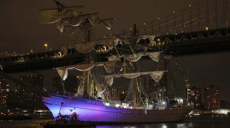 Das Segelschiff mit 277 Menschen an Bord war auf dem Weg nach Island.