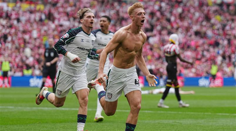 Sunderland steigt auf