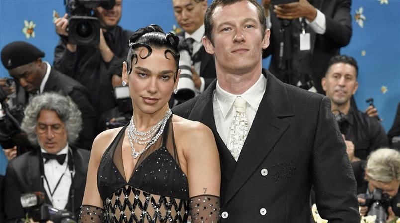 Dua Lipa und Callum Turner am 5. Mai bei der Met-Gala in New York. 