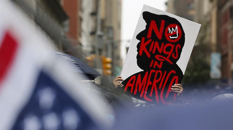 Eine der viele Demonstrationen unter dem Motto «No Kings», hier in New York.