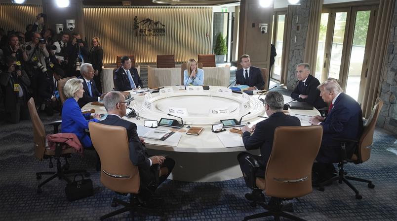 I rappresentanti delle maggiori economie occidentali attorno a un tavolo