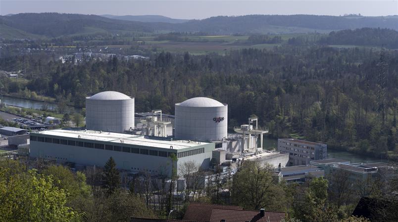 Wegen hoher Temperaturen in der Aare: KKW Beznau fährt einen Reaktorblock herunter.