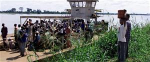 Nigeria, traghetto si capovolge